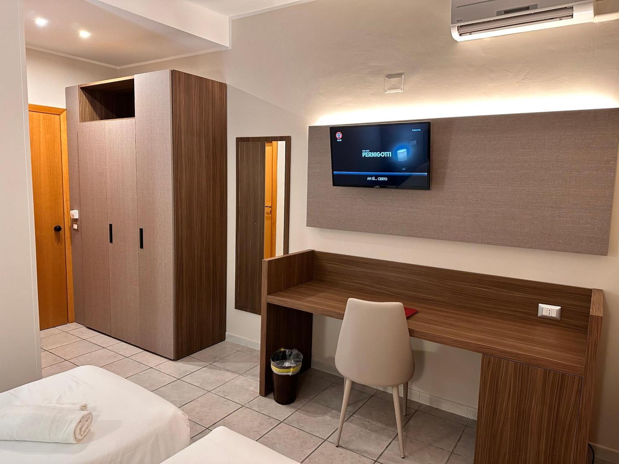 Tirreno Hotel