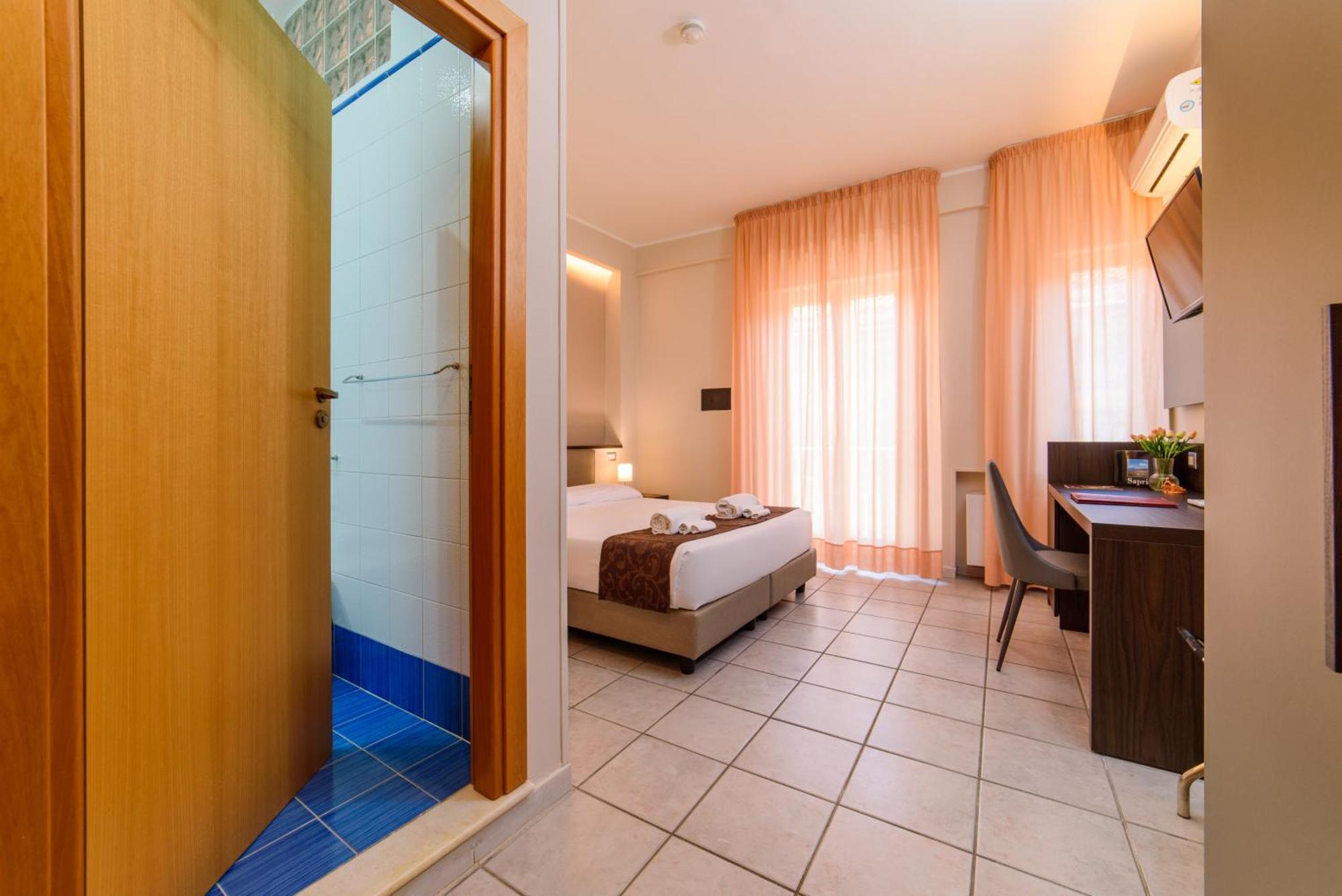 Hotel Tirreno 4*