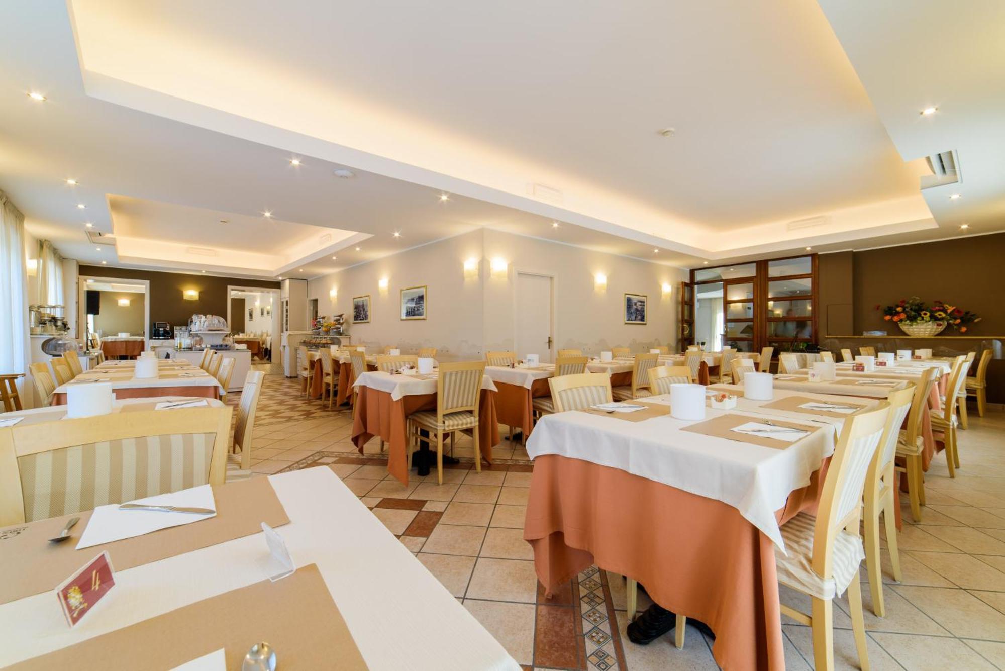 Tirreno Hotel